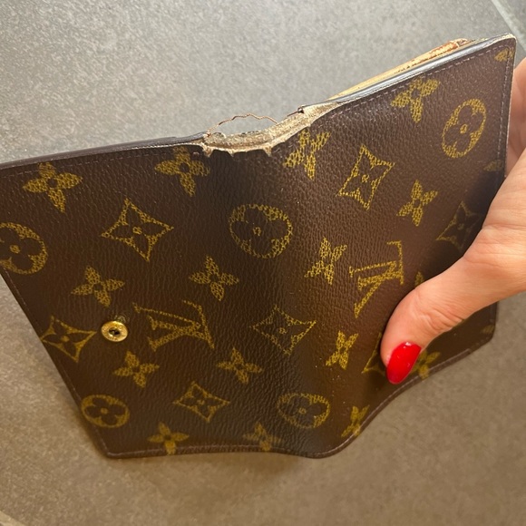 Louis Vuitton Monogram French Pocketbook Wallet - Picture 7 of 10